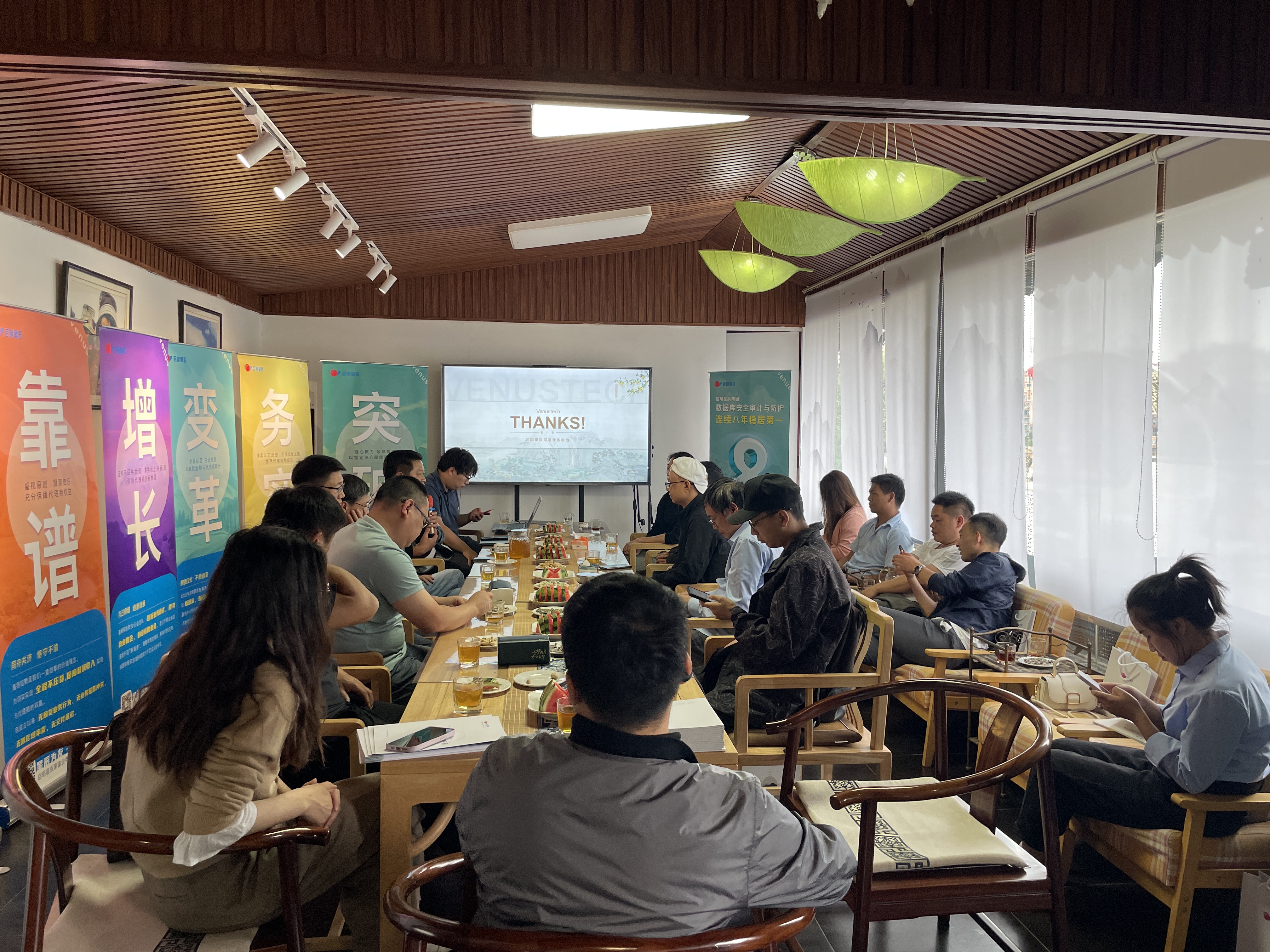 Z6��������ʱ���й������ٷ���վ