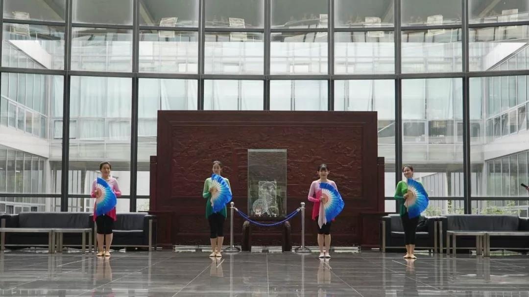 Z6��������ʱ���й������ٷ���վ