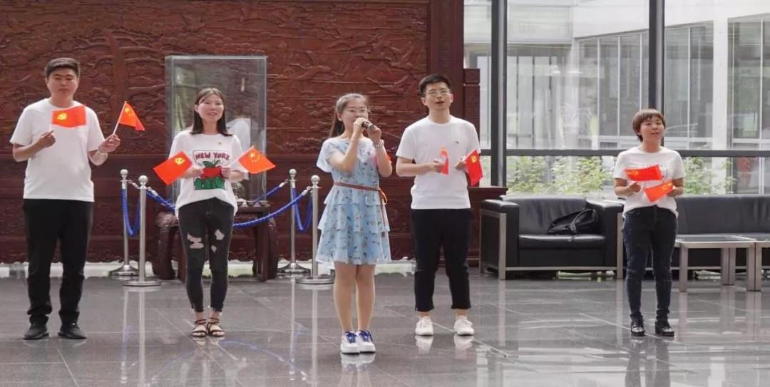 Z6��������ʱ���й������ٷ���վ