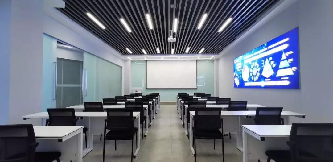 Z6��������ʱ���й������ٷ���վ